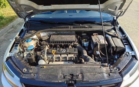 Volkswagen Jetta VI, 2015 год, 990 000 рублей, 19 фотография