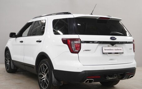 Ford Explorer VI, 2016 год, 2 605 000 рублей, 7 фотография