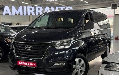 Hyundai Grand Starex Grand Starex I рестайлинг 2, 2019 год, 3 650 000 рублей, 1 фотография
