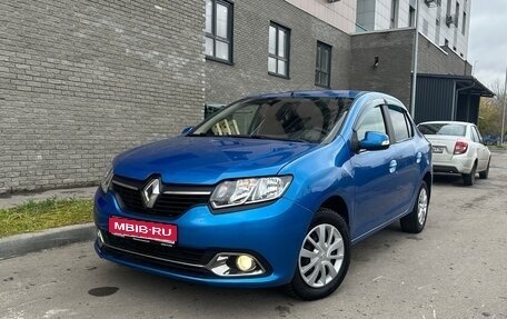 Renault Logan II, 2015 год, 750 000 рублей, 1 фотография