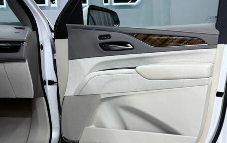 Cadillac Escalade V, 2021 год, 9 394 000 рублей, 30 фотография