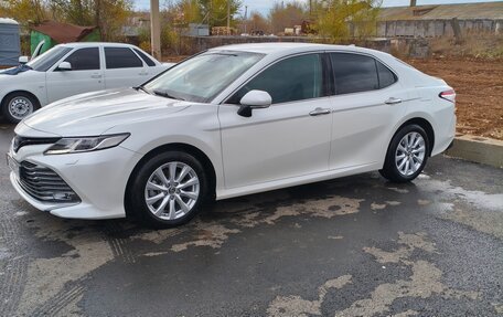 Toyota Camry, 2019 год, 3 000 000 рублей, 3 фотография
