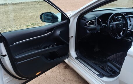 Toyota Camry, 2019 год, 3 000 000 рублей, 14 фотография