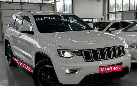 Jeep Grand Cherokee, 2018 год, 4 999 000 рублей, 3 фотография