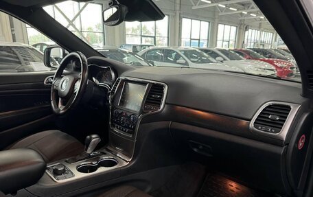 Jeep Grand Cherokee, 2018 год, 4 999 000 рублей, 11 фотография