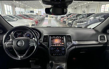Jeep Grand Cherokee, 2018 год, 4 999 000 рублей, 12 фотография