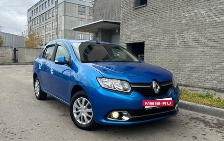 Renault Logan II, 2015 год, 750 000 рублей, 2 фотография