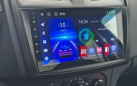 Renault Logan II, 2015 год, 750 000 рублей, 11 фотография