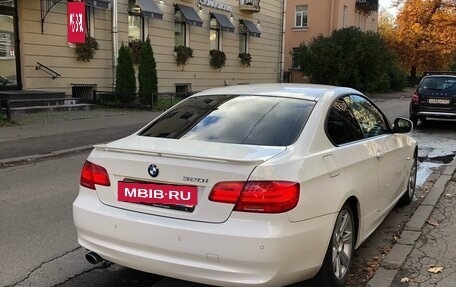 BMW 3 серия, 2012 год, 1 400 000 рублей, 4 фотография