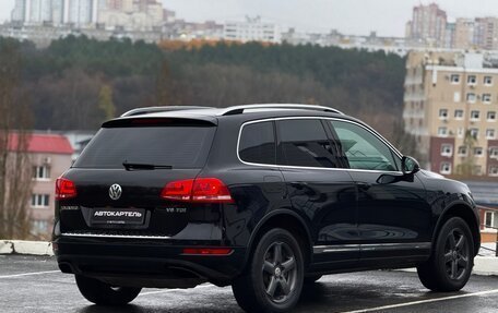 Volkswagen Touareg III, 2011 год, 2 250 000 рублей, 2 фотография