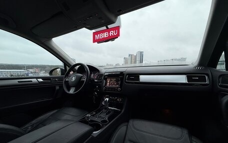 Volkswagen Touareg III, 2011 год, 2 250 000 рублей, 35 фотография