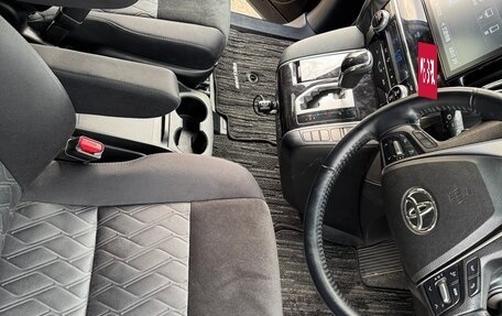 Toyota Vellfire II, 2018 год, 3 747 000 рублей, 14 фотография