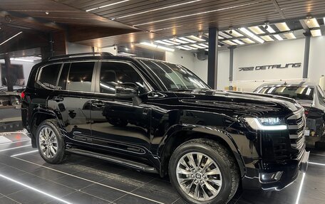 Toyota Land Cruiser, 2024 год, 14 000 000 рублей, 3 фотография