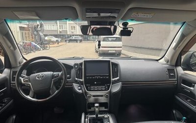 Toyota Land Cruiser 200, 2016 год, 5 800 000 рублей, 1 фотография