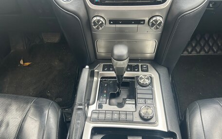 Toyota Land Cruiser 200, 2015 год, 4 000 000 рублей, 5 фотография