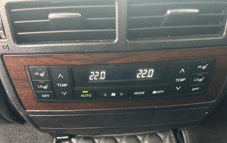 Toyota Land Cruiser 200, 2015 год, 4 000 000 рублей, 8 фотография