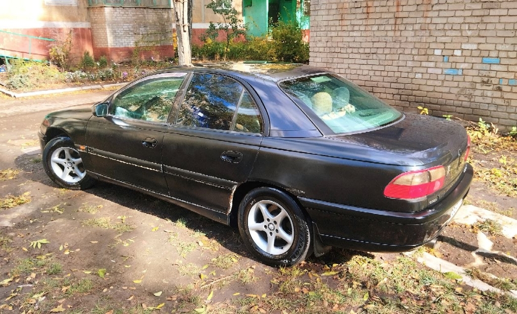 Opel Omega B, 1998 год, 240 000 рублей, 8 фотография