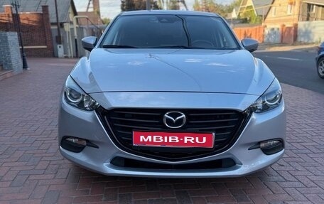 Mazda 3, 2018 год, 1 800 000 рублей, 1 фотография
