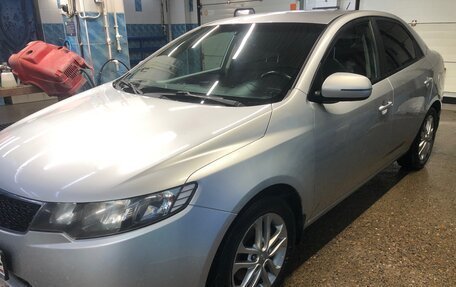 KIA Cerato III, 2010 год, 600 000 рублей, 1 фотография