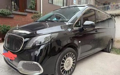 Mercedes-Benz V-Класс, 2019 год, 6 400 000 рублей, 1 фотография