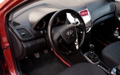 Hyundai Solaris II рестайлинг, 2015 год, 1 100 000 рублей, 1 фотография