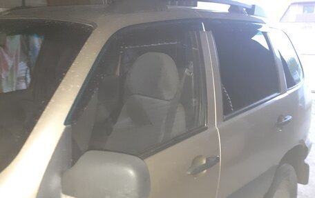 Chevrolet Niva I рестайлинг, 2005 год, 260 000 рублей, 4 фотография