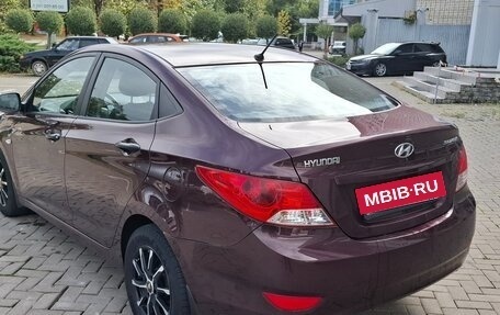 Hyundai Solaris II рестайлинг, 2013 год, 760 000 рублей, 2 фотография