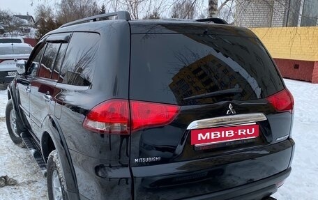 Mitsubishi Pajero Sport II рестайлинг, 2014 год, 1 680 000 рублей, 2 фотография