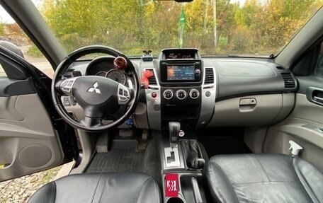Mitsubishi Pajero Sport II рестайлинг, 2014 год, 1 680 000 рублей, 14 фотография