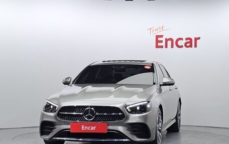 Mercedes-Benz E-Класс, 2021 год, 3 490 000 рублей, 1 фотография
