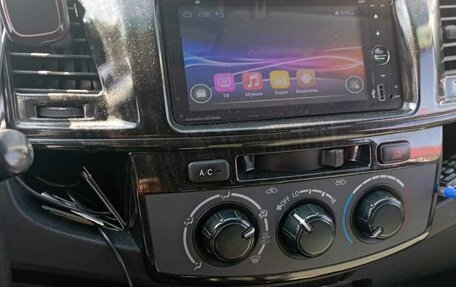 Toyota Hilux VII, 2013 год, 2 500 000 рублей, 14 фотография