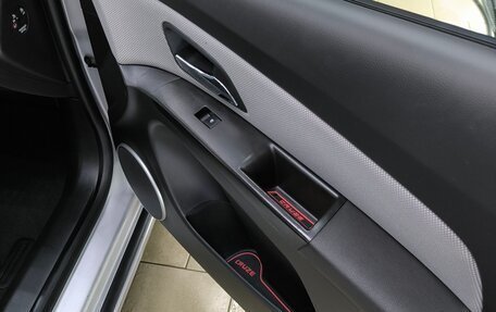 Chevrolet Cruze II, 2013 год, 799 999 рублей, 12 фотография