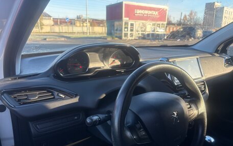 Peugeot 208 II, 2014 год, 700 000 рублей, 6 фотография