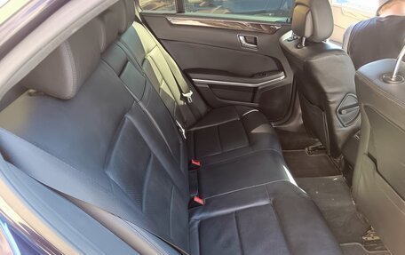 Mercedes-Benz E-Класс, 2011 год, 1 250 000 рублей, 3 фотография