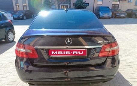 Mercedes-Benz E-Класс, 2011 год, 1 250 000 рублей, 4 фотография