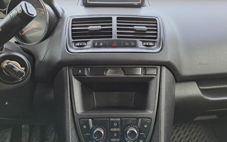 Opel Meriva, 2011 год, 344 000 рублей, 15 фотография