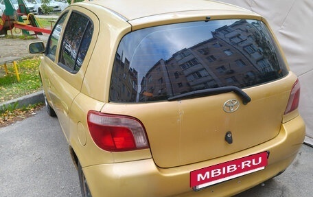 Toyota Vitz, 2000 год, 255 000 рублей, 2 фотография