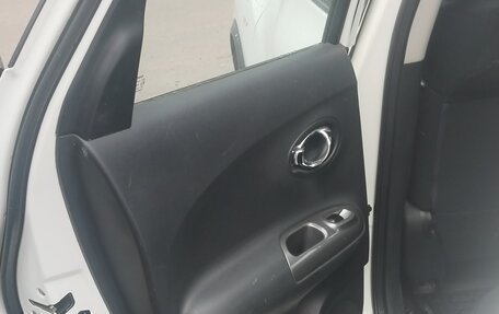 Nissan Juke II, 2011 год, 700 000 рублей, 5 фотография
