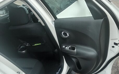 Nissan Juke II, 2011 год, 700 000 рублей, 7 фотография