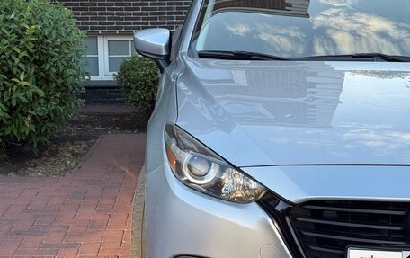 Mazda 3, 2018 год, 1 800 000 рублей, 4 фотография