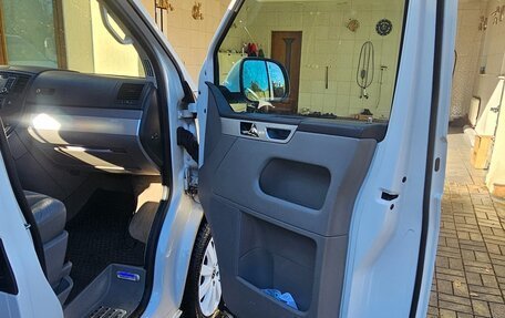 Volkswagen Multivan T5, 2013 год, 2 600 000 рублей, 7 фотография