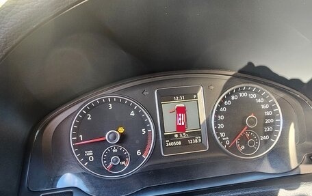 Volkswagen Multivan T5, 2013 год, 2 600 000 рублей, 10 фотография