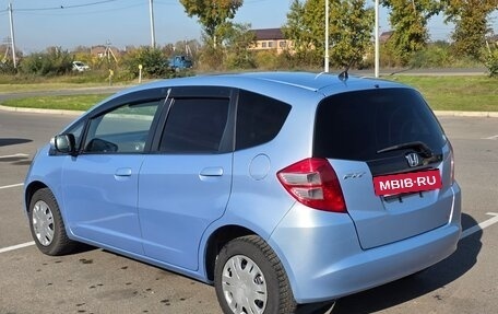 Honda Fit III, 2008 год, 650 000 рублей, 6 фотография