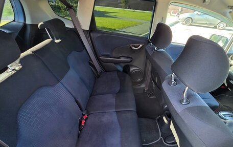 Honda Fit III, 2008 год, 650 000 рублей, 17 фотография