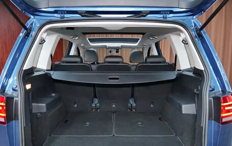 Volkswagen Touran III, 2021 год, 1 676 027 рублей, 18 фотография