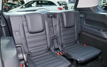 Volkswagen Touran III, 2021 год, 1 676 027 рублей, 14 фотография