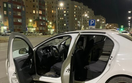 Renault Logan II, 2017 год, 545 000 рублей, 22 фотография