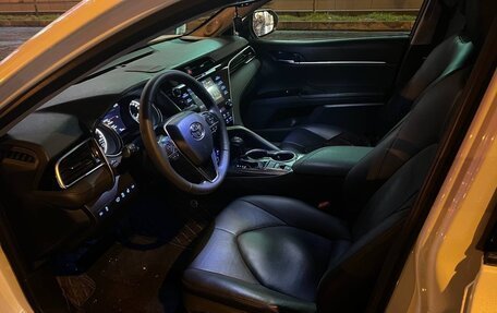 Toyota Camry, 2020 год, 2 980 000 рублей, 7 фотография
