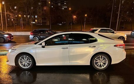 Toyota Camry, 2020 год, 2 980 000 рублей, 4 фотография