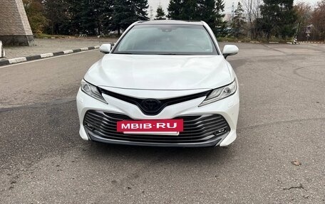 Toyota Camry, 2020 год, 2 980 000 рублей, 10 фотография